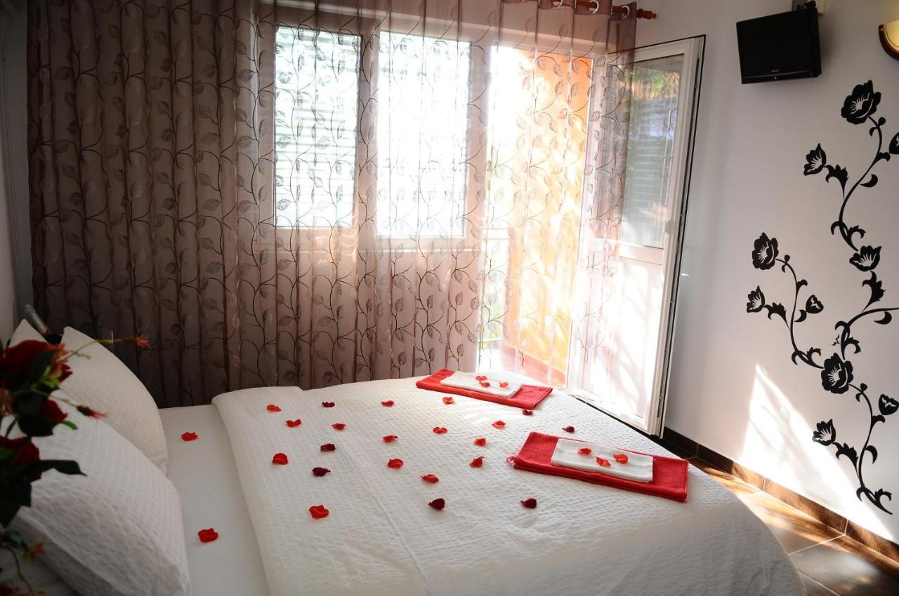 Vila Floarea Etiquette Costineşti Exteriér fotografie